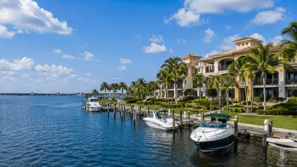 Waterfront Living in Palmetto, Florida: What Buyers Should Know