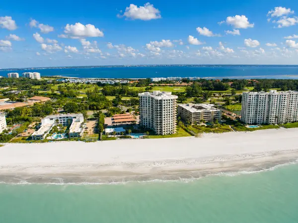 Islands West: Gulf-Front Living in the Heart of Longboat Key,Hunt Brothers Realty