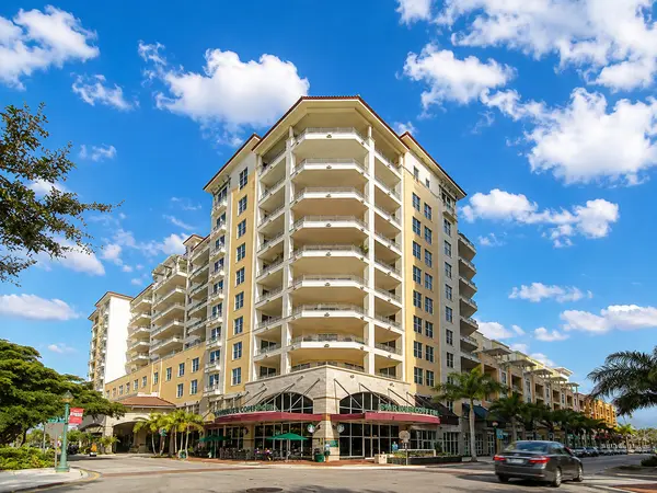 100 Central Condos: Living Near Whole Foods, Main Street and Five Points,Hunt Brothers Realty