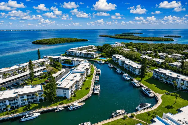 Longboat Harbour: Waterfront Living with an Old Florida Feel,Hunt Brothers Realty