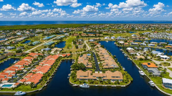 Buying a Home in Punta Gorda Isles: What Buyers Should Know