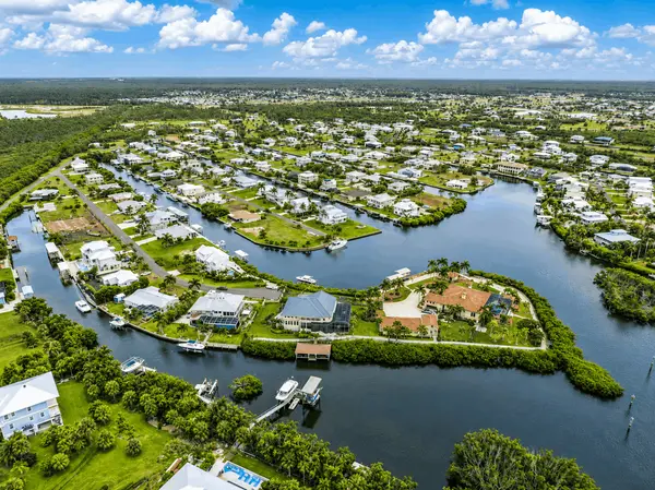 Burnt Store Isles: What Buyers Should Know