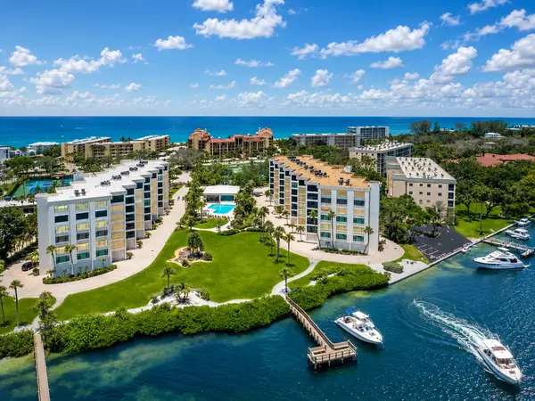 Turtle Bay: Waterfront Condo Living on South Siesta Key,Hunt Brothers Realty