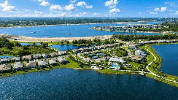 Shoreview at Lakewood Ranch: A Guide to Waterfront Community Living