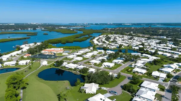 River Isles: Golf, Waterfront Scenery and Bradenton Living