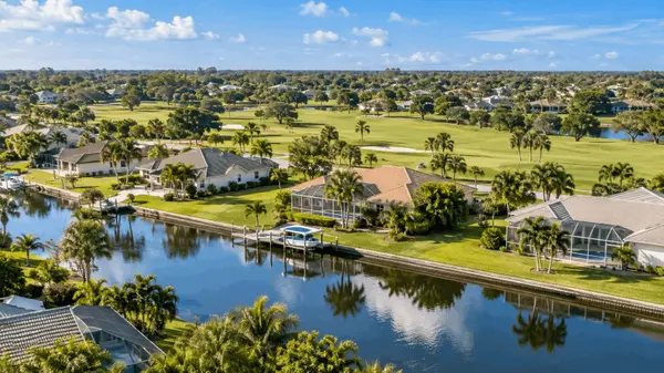 Best Communities in Rotonda West Good for Retirees,Hunt Brothers Realty