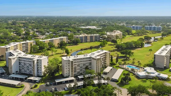 Ironwood: Golf-Course Views and Condo Living in Bradenton
