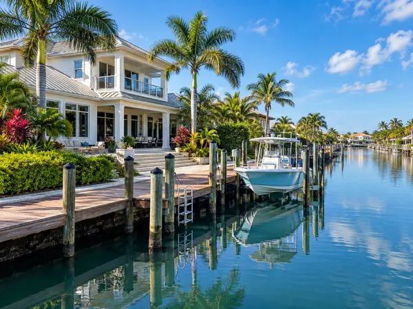 Saltwater Canal vs. Freshwater Canal Homes in Florida: What Buyers Should Know