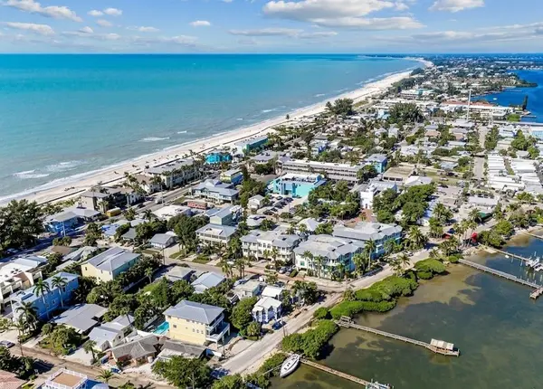 Seawalls in Florida: What Homebuyers Should Inspect Before Buying Waterfront Property