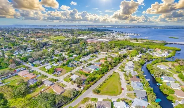 Hidden Lagoon Homes: A Private Residential Retreat in Bradenton