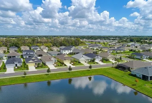 Pine Meadow: Comfortable Residential Living in the Bradenton Area,Hunt Brothers Realty