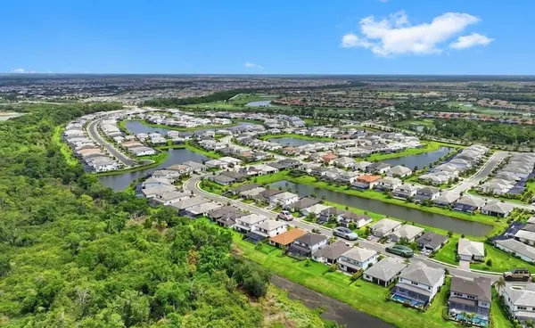 Hidden Oaks Homes: Mature Landscaping and Established Bradenton Living,Hunt Brothers Realty