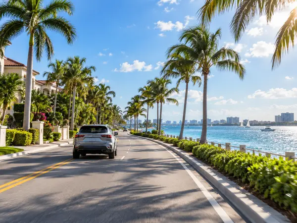 The Best Scenic Drives to Take While House Hunting Around Sarasota