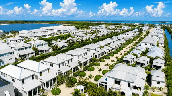 Mahogany Bay: Waterfront Living with a Coastal Bradenton Feel,Hunt Brothers Realty