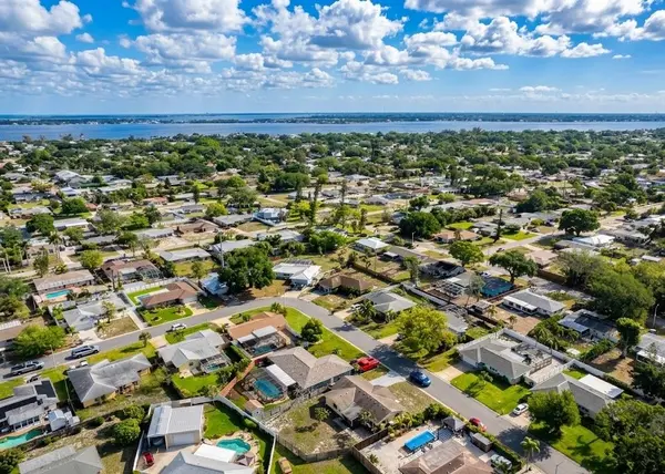 Pointe West: Established West Bradenton Living Close to the Coast,Hunt Brothers Realty
