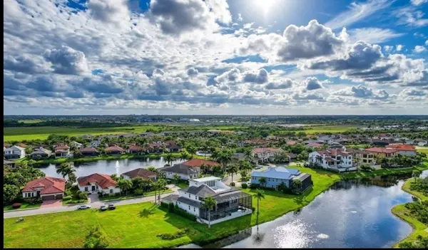 Legends Bay: Gated Luxury Living Near Sarasota Bay