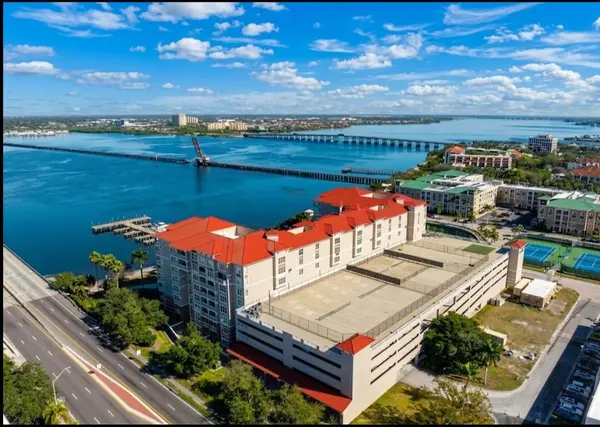 River Dance: Downtown Bradenton Condo Living Along the Manatee River
