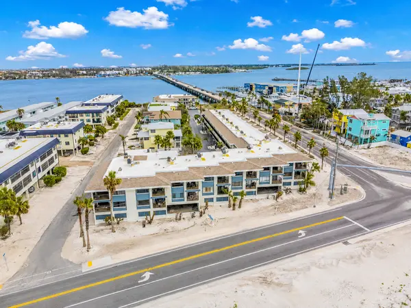 Bridgeport Condos: Waterfront Living Near Historic Bridge Street