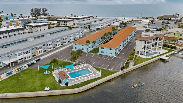 Bay View Terrace Condos: Waterfront Living in Bradenton Beach