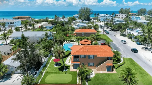 Casa Sierra Condos: An Island Retreat Near the Gulf,Hunt Brothers Realty