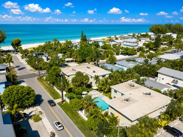 Palm Cay Condos: Easygoing Island Living Near the Gulf,Hunt Brothers Realty