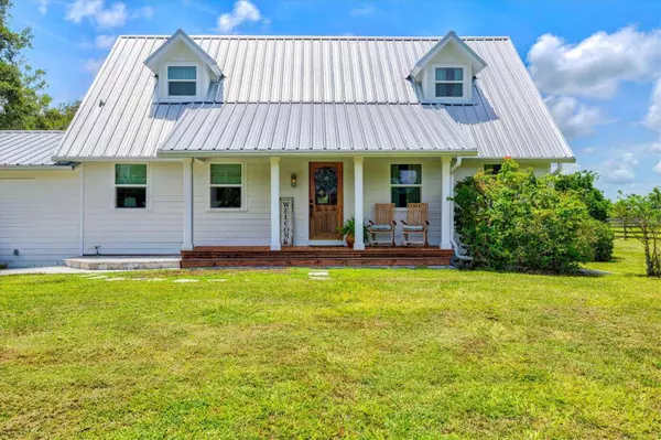 5710 VANDERIPE RD, Sarasota, FL 34241