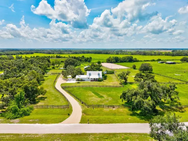 5710 VANDERIPE RD, Sarasota, FL 34241