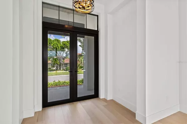 524 HALYARD LN, Longboat Key, FL 34228