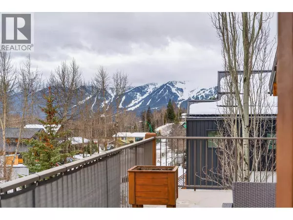 32 Aspen Crescent, Fernie, BC V0B1M5