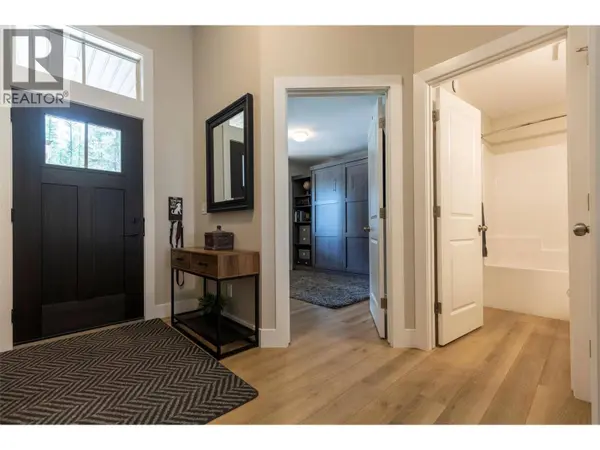 6347 OSPREY LANDING Court, Wardner, BC V0B2J0