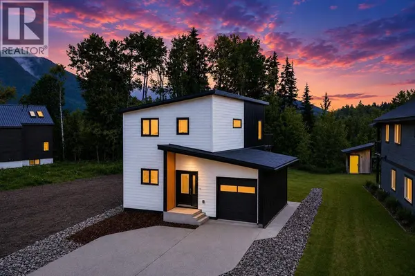 113 WHITETAIL Drive, Fernie, BC V0B1M4