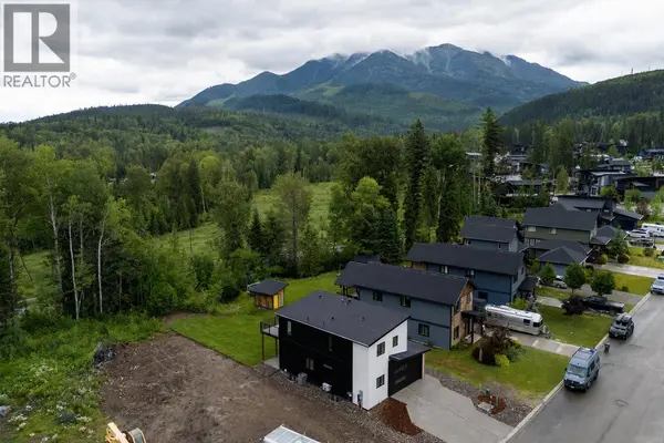 113 WHITETAIL Drive, Fernie, BC V0B1M4