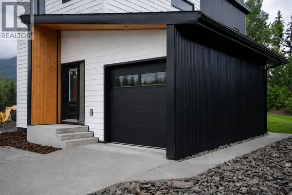 113 WHITETAIL Drive, Fernie, BC V0B1M4