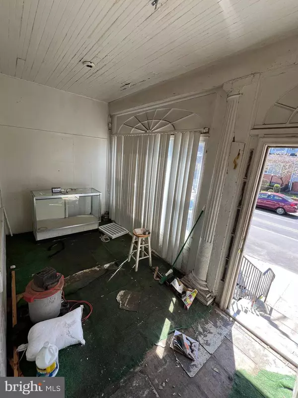 5539 PINE ST, Philadelphia, PA 19143