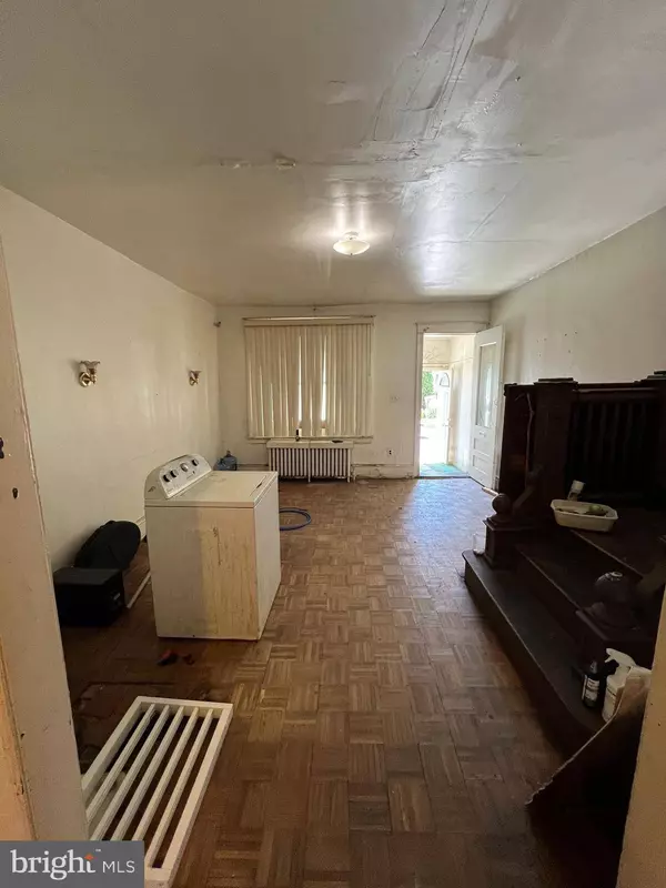 5539 PINE ST, Philadelphia, PA 19143