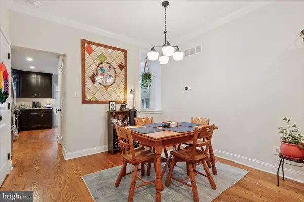 135 KINGSLEY ST, Philadelphia, PA 19127