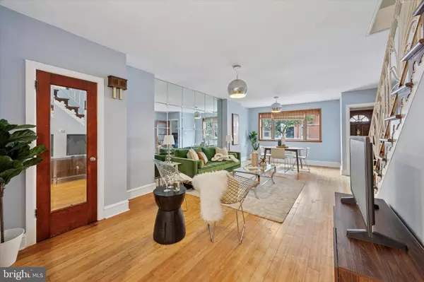 1716 S 10TH ST, Philadelphia, PA 19148