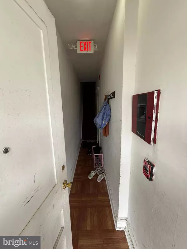 1512 LINDLEY AVE, Philadelphia, PA 19141