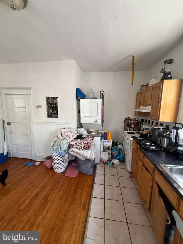 1512 LINDLEY AVE, Philadelphia, PA 19141