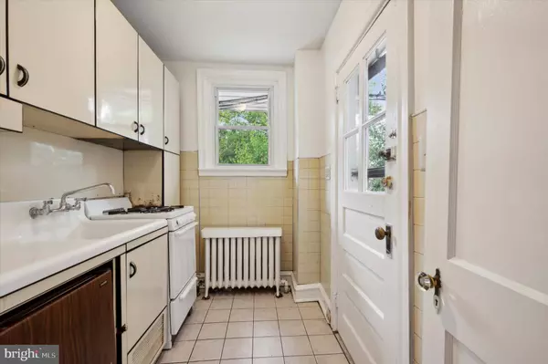 5118 OAKLAND ST, Philadelphia, PA 19124