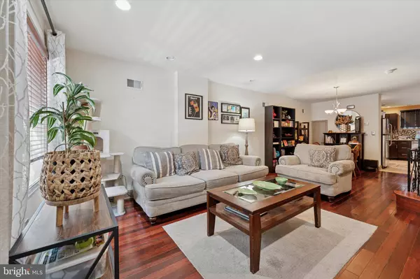 2423 S BANCROFT ST, Philadelphia, PA 19145