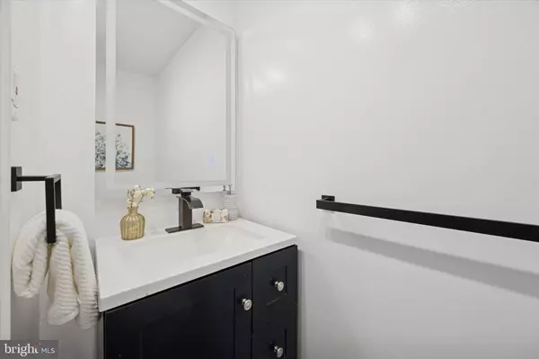 50 BLANCHARD RD, Drexel Hill, PA 19026