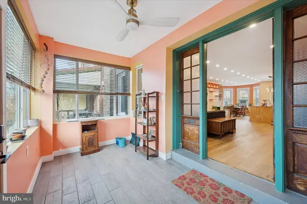 809 S 58TH ST, Philadelphia, PA 19143