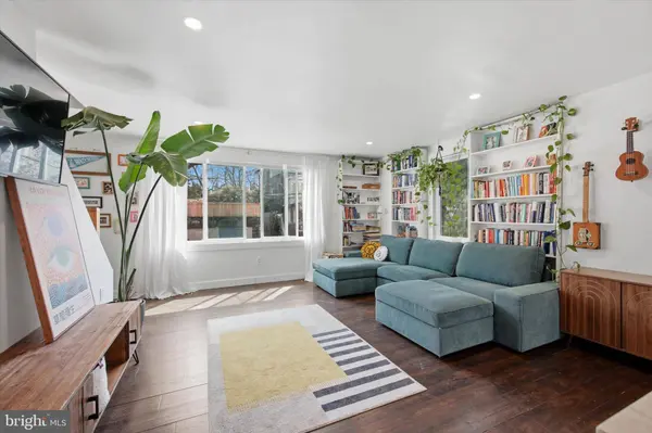 125 E MORELAND AVE, Philadelphia, PA 19118