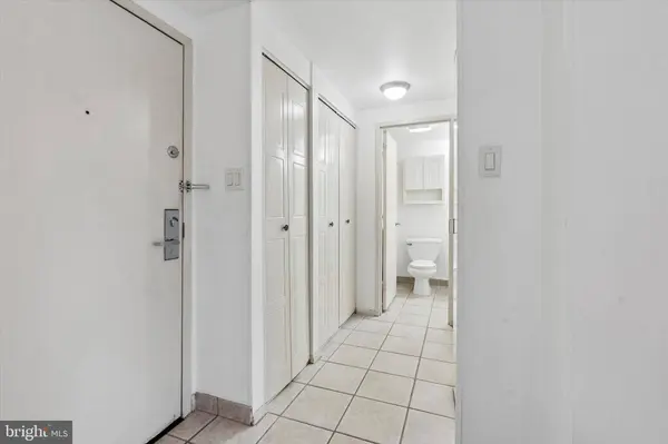 2001-00 HAMILTON ST #420, Philadelphia, PA 19130