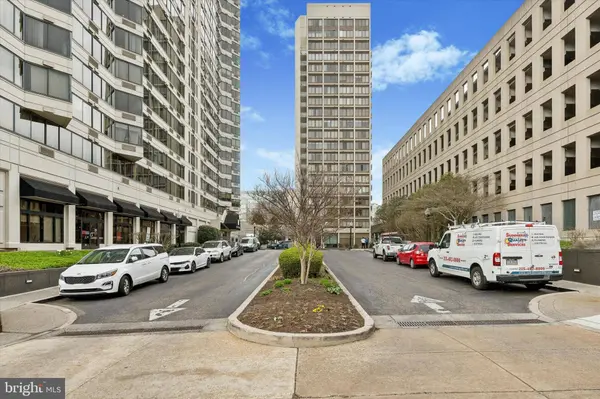 2001-00 HAMILTON ST #420, Philadelphia, PA 19130