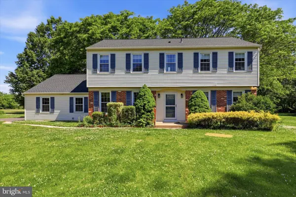 5791 BELMONT MANOR DR, Pipersville, PA 18947