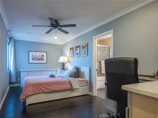 1568 Burton St, San Diego, CA 92111