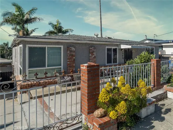 1568 Burton St, San Diego, CA 92111