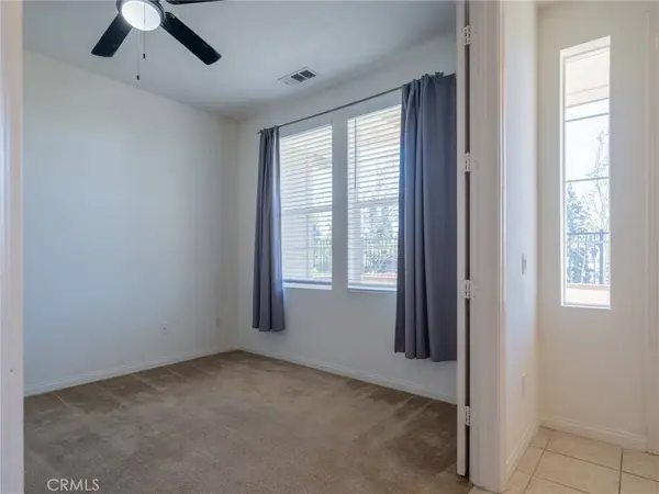 900 N Primrose Ln #E, Azusa, CA 91702